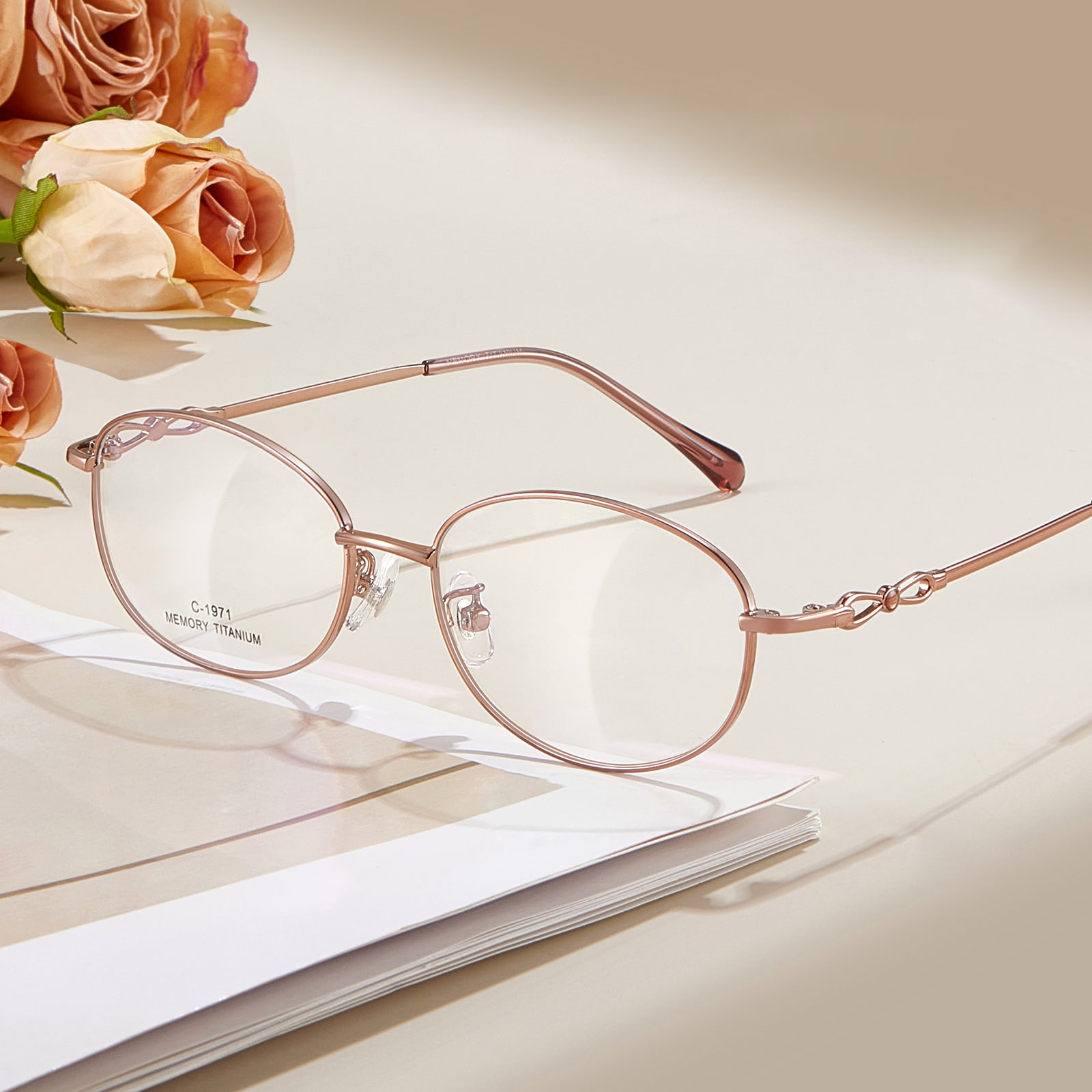 Очки Commuter Delicate Memory из титанового сплава 1971 года
